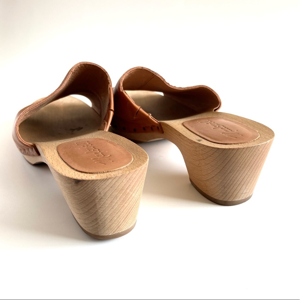 MADEWELL • The Evelyn Clog Slide Sandal in Burnished Caramel - Picture 14 of 16
